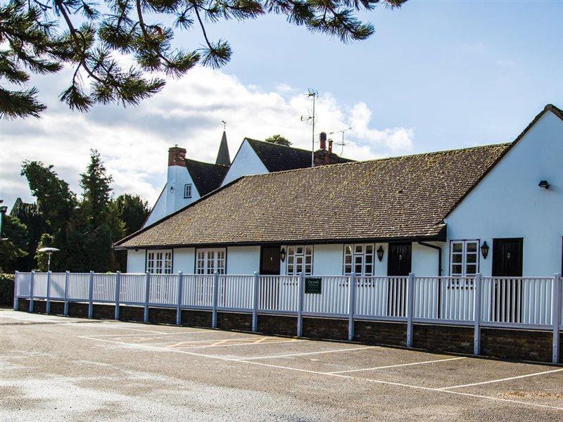 Stay And Relax At The Yew Tree Manuden Extérieur photo