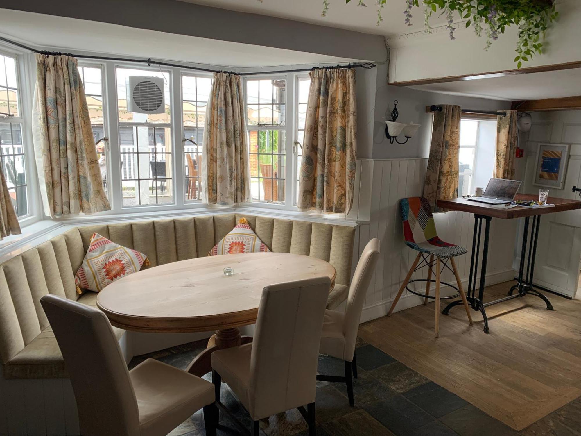 Stay And Relax At The Yew Tree Manuden Extérieur photo